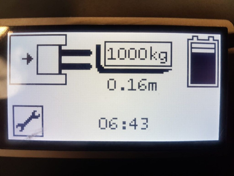 Empilhador retráctil BT RRE180H Toyota 1.8 ton Triplex Freelift Sideshift Elektra Reachtruck: foto 10 Empilhador retráctil BT RRE180H Toyota 1.8 ton Triplex Freelift Sideshift Elektra Reachtruck: foto 10