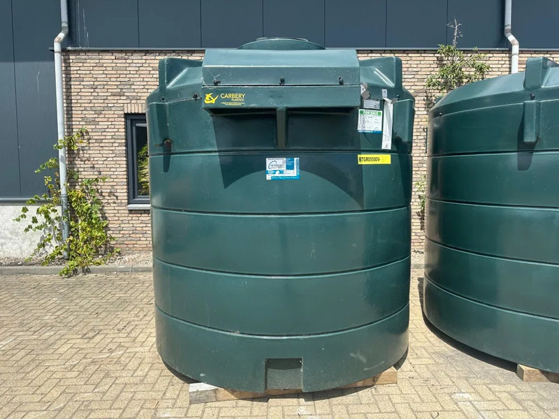 Carbery 5500 V Kiwa Dubbelwandig met mangat Dubbelwandige Brandstoftank Dieseltank Kiwa 5700 liter New ! - Caminhão tanque: foto 1 Carbery 5500 V Kiwa Dubbelwandig met mangat Dubbelwandige Brandstoftank Dieseltank Kiwa 5700 liter New ! - Caminhão tanque: foto 1