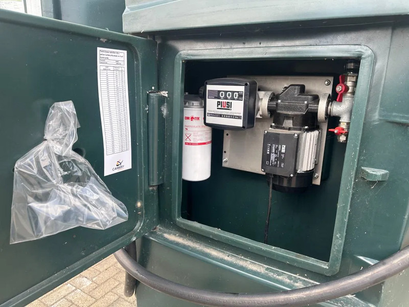 Carbery Kiwa dubbelwandig met mangat Dieseltank 5700 liter met 230 V pompset New ! Overstock - Contêiner marítimo: foto 2 Carbery Kiwa dubbelwandig met mangat Dieseltank 5700 liter met 230 V pompset New ! Overstock - Contêiner marítimo: foto 2