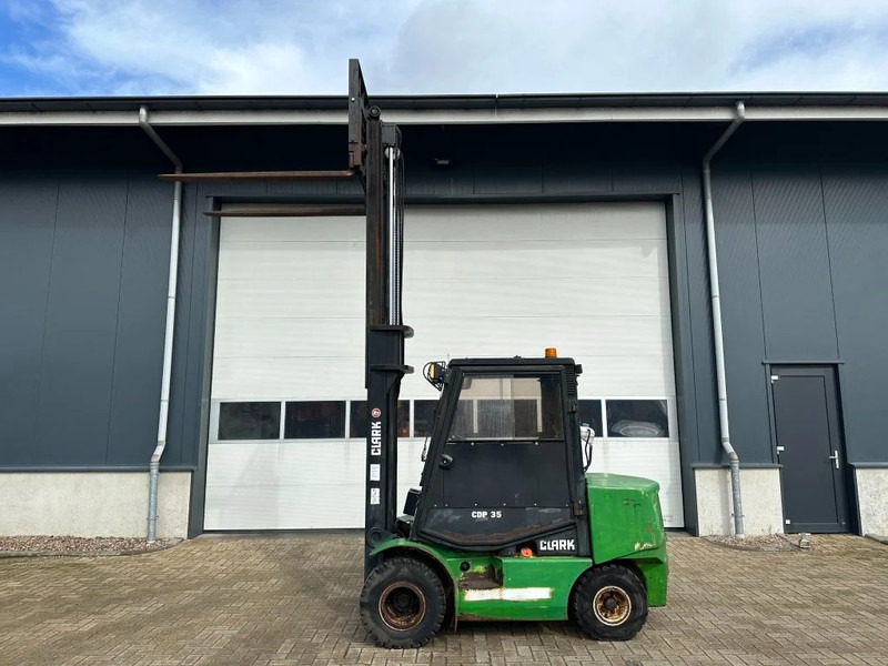 Clark CDP 35 Perkins 3.5 ton Duplex Sideshift Positioner Diesel Heftruck - Empilhadeira a diesel: foto 3 Clark CDP 35 Perkins 3.5 ton Duplex Sideshift Positioner Diesel Heftruck - Empilhadeira a diesel: foto 3