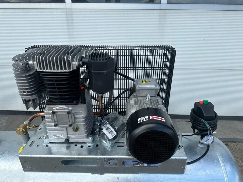 Contimac CM 655 / 10 / 270D Galva 4 kW 650 L / min 10 Bar Zuigercompressor t.b.v Agri Gegalvaniseerd - Compressor de ar: foto 5 Contimac CM 655 / 10 / 270D Galva 4 kW 650 L / min 10 Bar Zuigercompressor t.b.v Agri Gegalvaniseerd - Compressor de ar: foto 5
