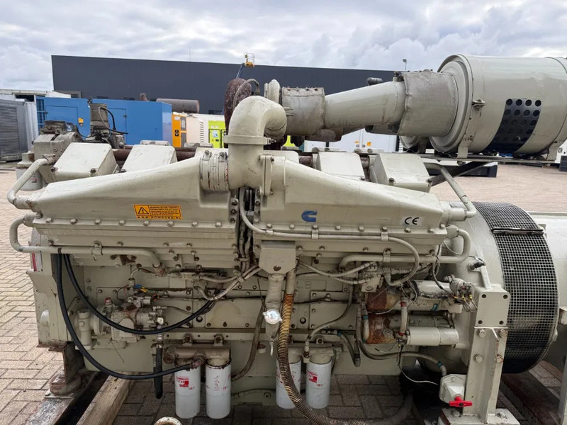 Cummins KTA 38 G5 Leroy Somer 1000 kVA noodstroom generatorset - Gerador elétrico: foto 5 Cummins KTA 38 G5 Leroy Somer 1000 kVA noodstroom generatorset - Gerador elétrico: foto 5