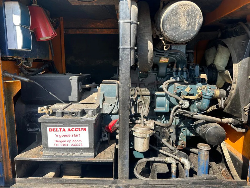 Denyo Kubota Mecc Alte Spa 13 kVA Silent generatorset - Gerador elétrico: foto 3 Denyo Kubota Mecc Alte Spa 13 kVA Silent generatorset - Gerador elétrico: foto 3