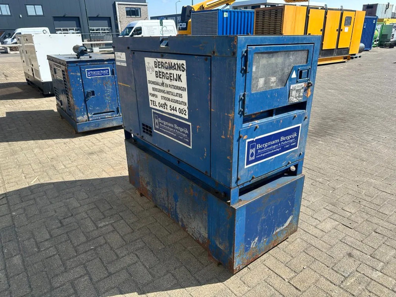 Denyo Kubota Mecc Alte Spa 13 kVA Silent generatorset - Gerador elétrico: foto 5 Denyo Kubota Mecc Alte Spa 13 kVA Silent generatorset - Gerador elétrico: foto 5