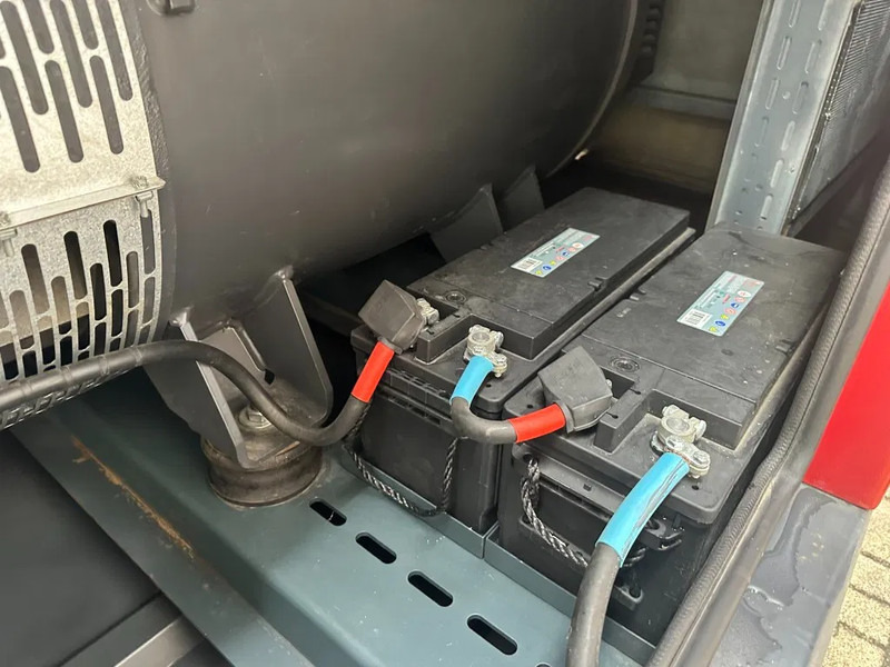 Gerador elétrico Doosan Mecc Alte Spa 680 kVA Silent generatorset as New Demo 2021 !: foto 18 Gerador elétrico Doosan Mecc Alte Spa 680 kVA Silent generatorset as New Demo 2021 !: foto 18
