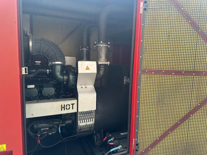 Gerador elétrico Doosan Mecc Alte Spa 680 kVA Silent generatorset as New Demo 2021 !: foto 7 Gerador elétrico Doosan Mecc Alte Spa 680 kVA Silent generatorset as New Demo 2021 !: foto 7