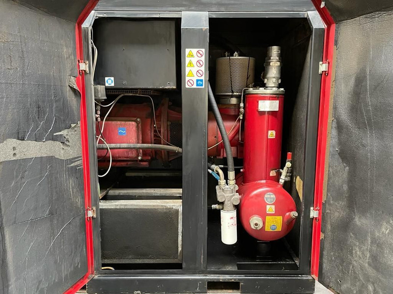 Ecoair D102 Elektrische Schroefcompressor 75 kW 10.000 L / min 8 Bar - Compressor de ar: foto 3 Ecoair D102 Elektrische Schroefcompressor 75 kW 10.000 L / min 8 Bar - Compressor de ar: foto 3