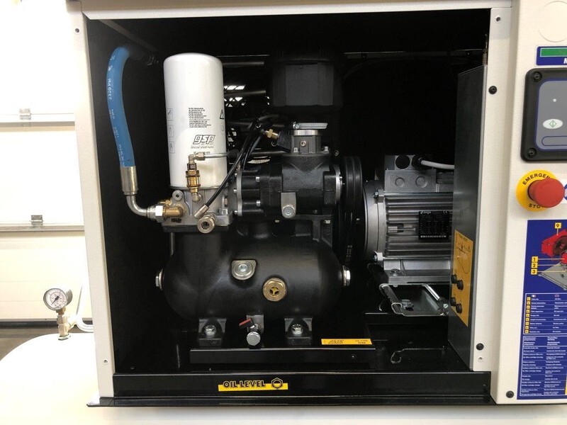 Fiac New Silver 10 / 300 Silent 7.5 kW 860 L / min 10 bar Elektrische Schroefcompressor met ketel - Compressor de ar: foto 3 Fiac New Silver 10 / 300 Silent 7.5 kW 860 L / min 10 bar Elektrische Schroefcompressor met ketel - Compressor de ar: foto 3