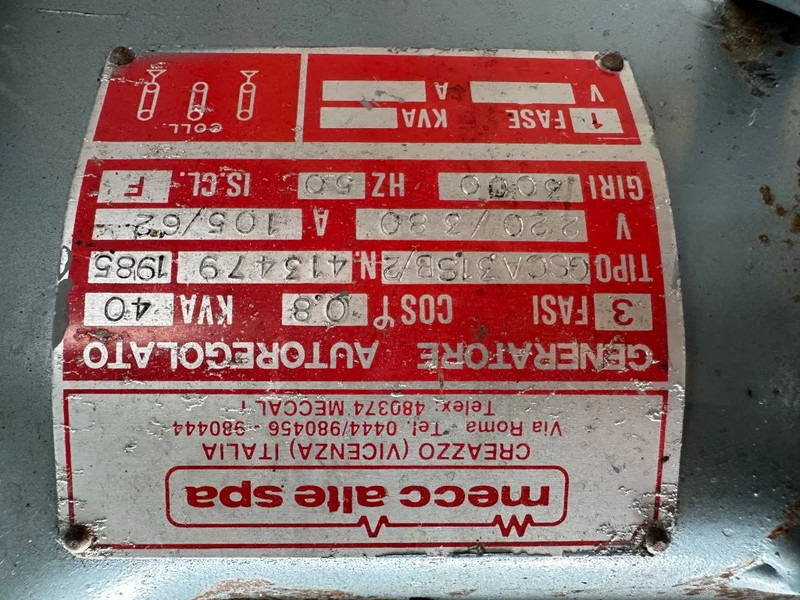 Hatz 3M40L Mecc Alte Spa 40 kVA generatorset ex Emergency ! 22 hours ! - Gerador elétrico: foto 5 Hatz 3M40L Mecc Alte Spa 40 kVA generatorset ex Emergency ! 22 hours ! - Gerador elétrico: foto 5