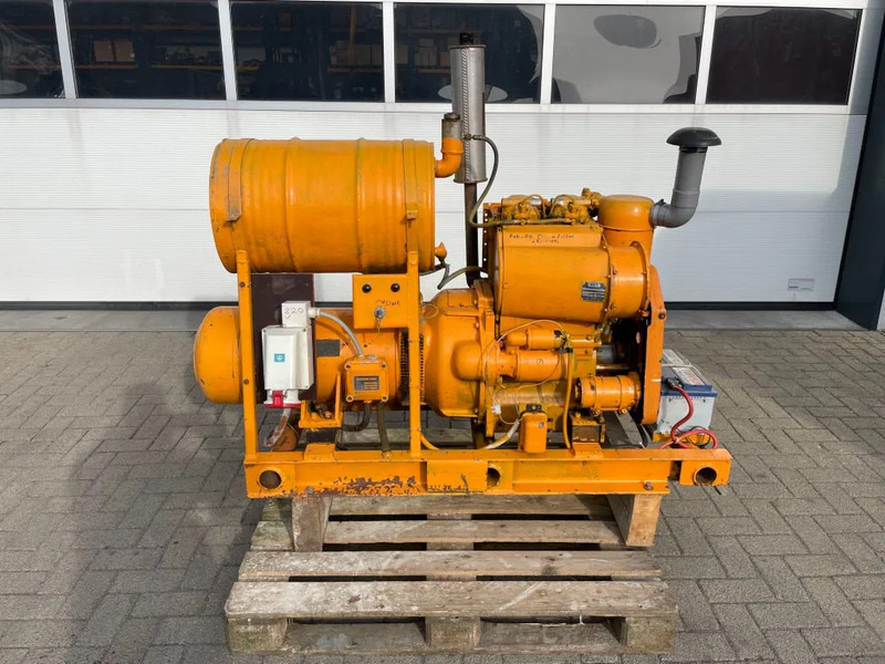 Hatz z108n - 28 kVA complete generatorset! - Gerador elétrico: foto 1 Hatz z108n - 28 kVA complete generatorset! - Gerador elétrico: foto 1