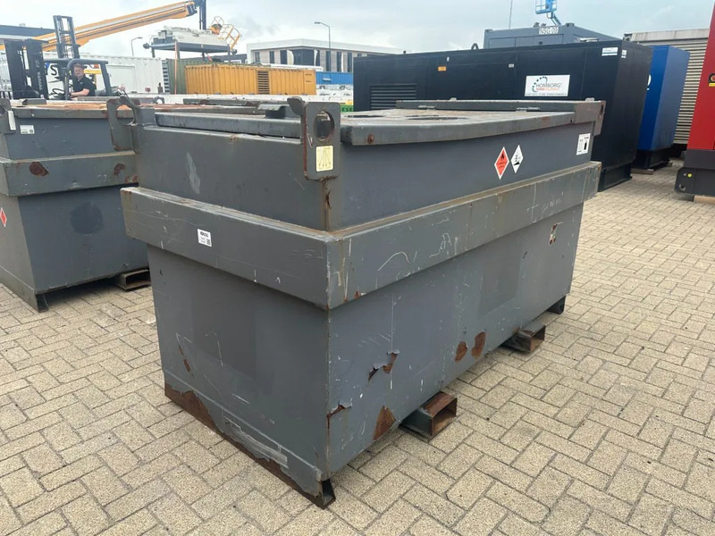 IBC Steenbergen Kiwa IBC 2000 liter dieseltank met handpomp Milieutank - Depósito de armazenamento: foto 4 IBC Steenbergen Kiwa IBC 2000 liter dieseltank met handpomp Milieutank - Depósito de armazenamento: foto 4