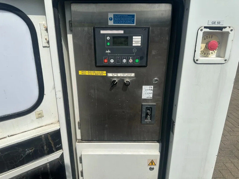 Iveco FPT NEF45 SM1A.A004 Stamford 60 kVA Silent Rental generatorset - Gerador elétrico: foto 3 Iveco FPT NEF45 SM1A.A004 Stamford 60 kVA Silent Rental generatorset - Gerador elétrico: foto 3