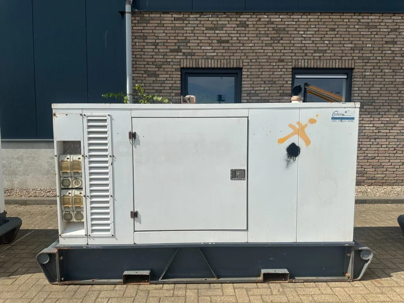 Iveco FPT NEF45 SM1A.A004 Stamford 60 kVA Silent Rental generatorset - Gerador elétrico: foto 1 Iveco FPT NEF45 SM1A.A004 Stamford 60 kVA Silent Rental generatorset - Gerador elétrico: foto 1
