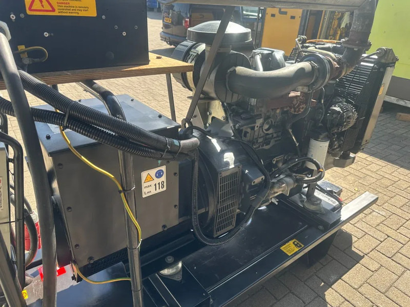 Gerador elétrico Iveco FPT NEF45 SM1A.A007 Himoinsa Stamford 66 kVA generatorset: foto 10