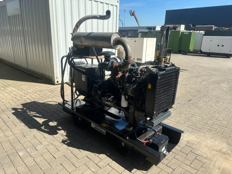 Gerador elétrico Iveco FPT NEF45 SM1A.A007 Himoinsa Stamford 66 kVA generatorset: foto 8