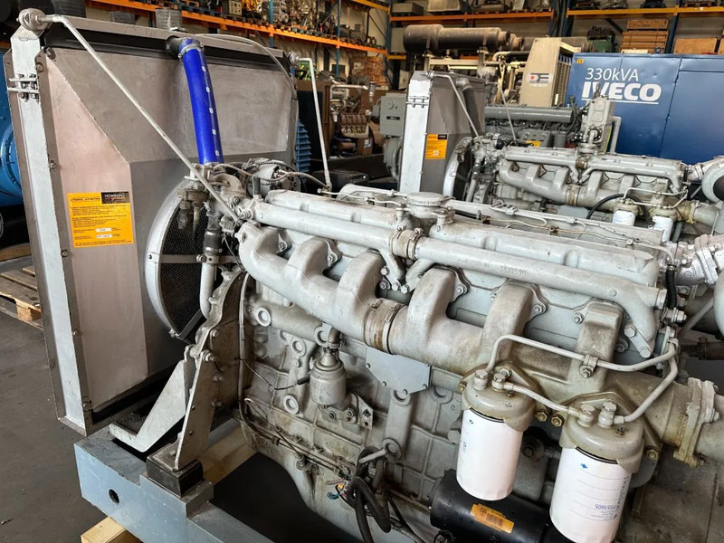 Gerador elétrico Iveco Fiat Aifo 821 SI 200 kVA noodstroom generatorset 389 hours !: foto 10