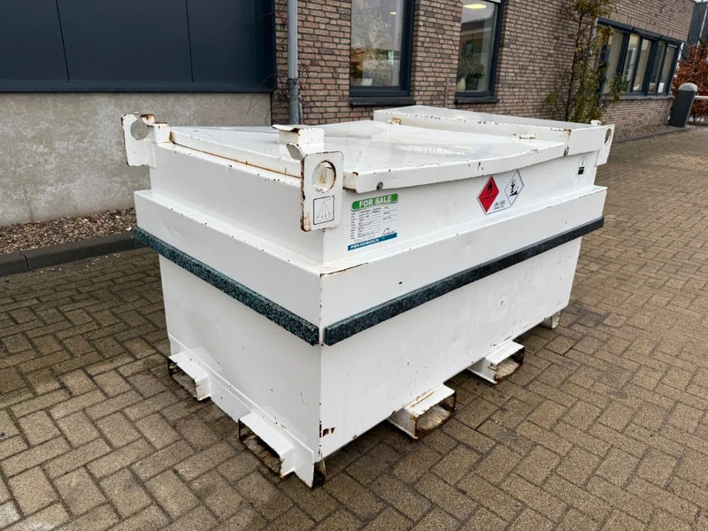 Kiwa IBC Steenbergen 1150 liter Kiwa IBC Dieseltank met handpomp - Contêiner marítimo: foto 2 Kiwa IBC Steenbergen 1150 liter Kiwa IBC Dieseltank met handpomp - Contêiner marítimo: foto 2