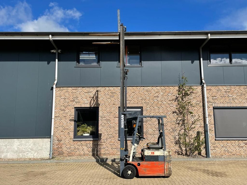 Nissan NX01L13U Elektra 1.25 ton Triplex Freelift Heftruck - Empilhadeira elétrica: foto 3 Nissan NX01L13U Elektra 1.25 ton Triplex Freelift Heftruck - Empilhadeira elétrica: foto 3