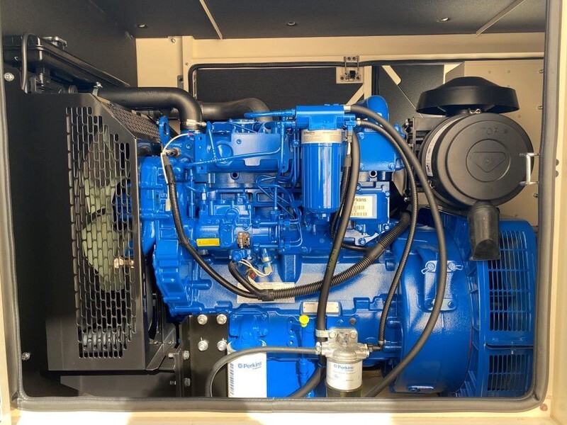Perkins 1104A-44T FG Wilson 88 kVA Supersilent generatorset New ! - Gerador elétrico: foto 2 Perkins 1104A-44T FG Wilson 88 kVA Supersilent generatorset New ! - Gerador elétrico: foto 2