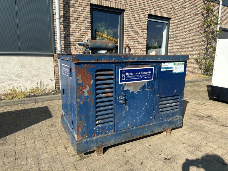 Gerador elétrico Perkins 130.13 Mecc Alte Spa 10 kVA Silent generatorset: foto 6