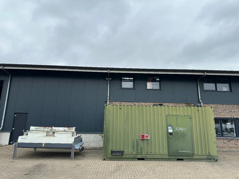 SDMO Detroit Leroy Somer 800 kVA Silent generatorset in 20 ft container 1639 hours ! - Gerador elétrico: foto 5 SDMO Detroit Leroy Somer 800 kVA Silent generatorset in 20 ft container 1639 hours ! - Gerador elétrico: foto 5