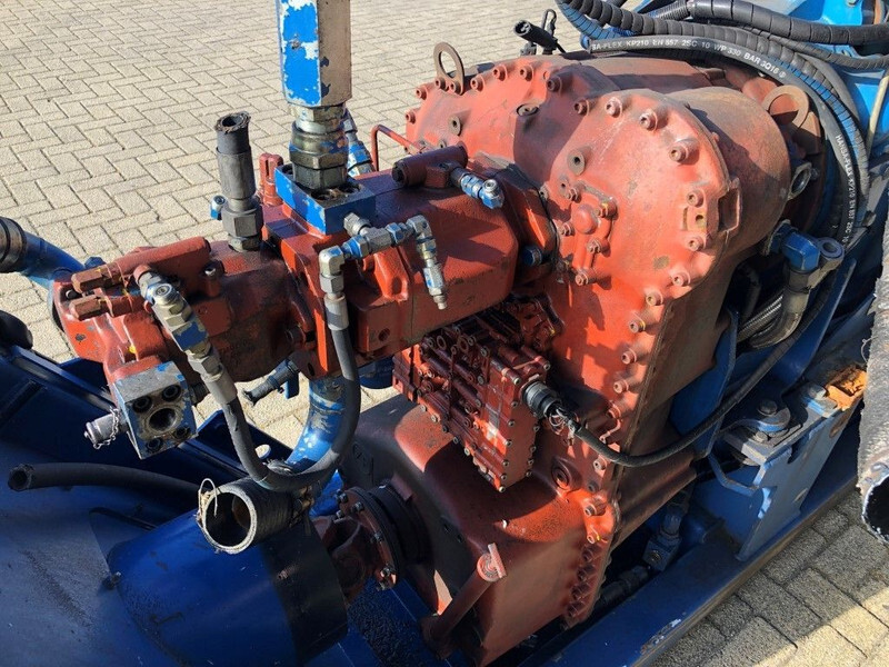Motor Sisu Valmet Diesel 74.234 ETA 181 HP diesel enine with ZF gearbox: foto 10