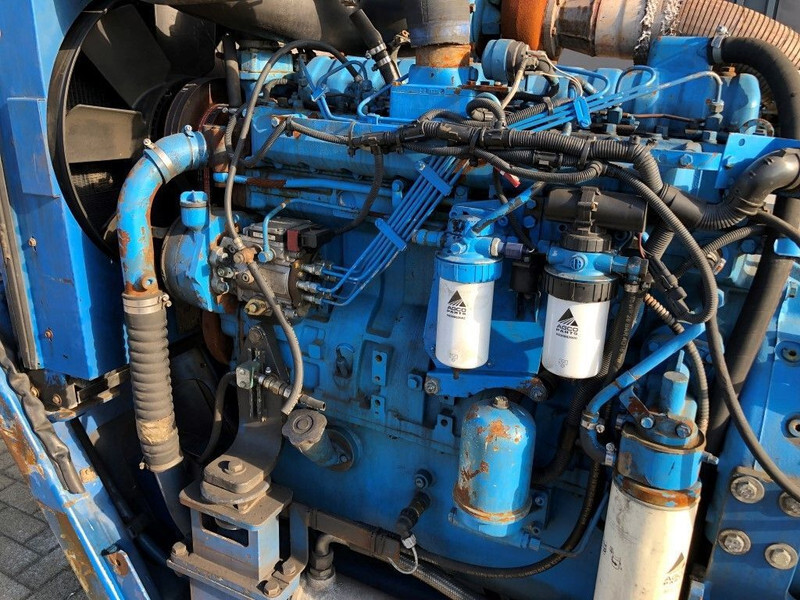 Motor Sisu Valmet Diesel 74.234 ETA 181 HP diesel enine with ZF gearbox: foto 7