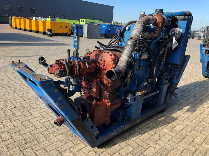 Motor Sisu Valmet Diesel 74.234 ETA 181 HP diesel enine with ZF gearbox: foto 15