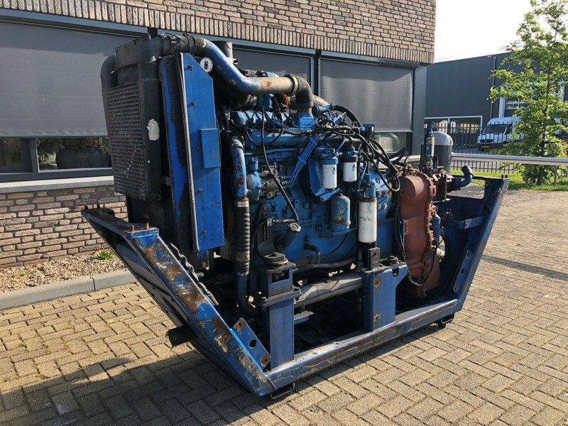 Motor Sisu Valmet Diesel 74.234 ETA 181 HP diesel enine with ZF gearbox: foto 13
