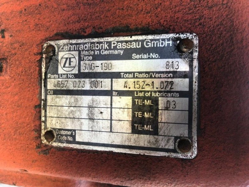 Motor Sisu Valmet Diesel 74.234 ETA 181 HP diesel enine with ZF gearbox: foto 8