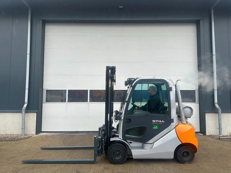 Still RX 70-25 T 2.5 ton Duplex Sideshift Positioner LPG Heftruck - Empilhadeira a gás: foto 1 Still RX 70-25 T 2.5 ton Duplex Sideshift Positioner LPG Heftruck - Empilhadeira a gás: foto 1