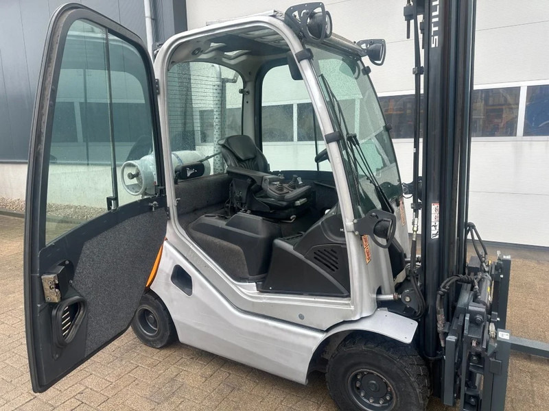 Still RX 70-25 T 2.5 ton Duplex Sideshift Positioner LPG Heftruck - Empilhadeira a gás: foto 3 Still RX 70-25 T 2.5 ton Duplex Sideshift Positioner LPG Heftruck - Empilhadeira a gás: foto 3