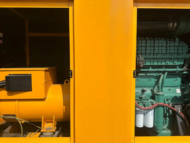 Volvo TWD 1210 G SDMO Leroy Somer 300 kVA Silent generatorset - Gerador elétrico: foto 2 Volvo TWD 1210 G SDMO Leroy Somer 300 kVA Silent generatorset - Gerador elétrico: foto 2
