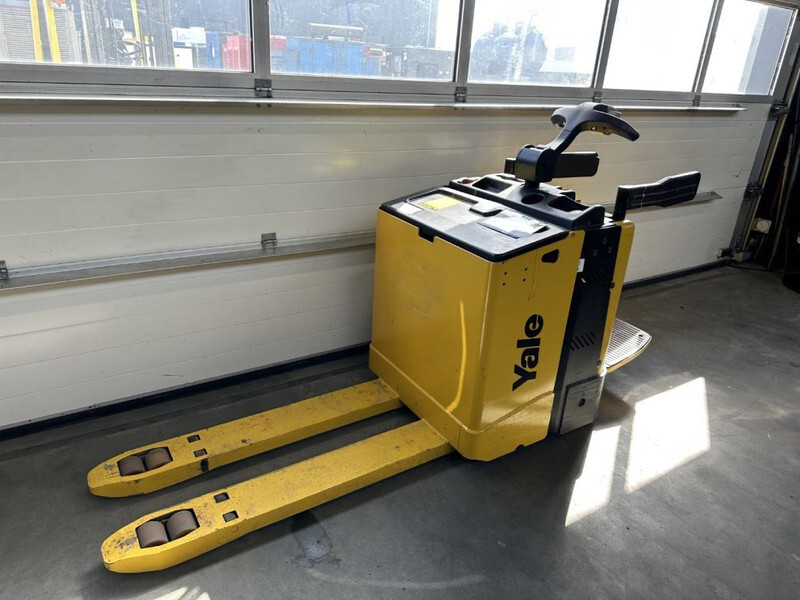 Yale MP 20 X FBW 2 ton Palletwagen Elektra Pallettruck Meerijder - Porta-palete: foto 1 Yale MP 20 X FBW 2 ton Palletwagen Elektra Pallettruck Meerijder - Porta-palete: foto 1