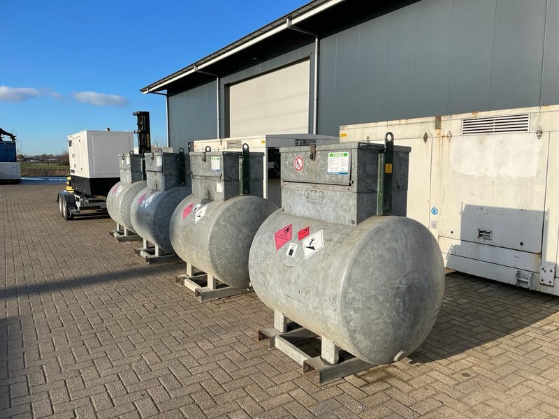Dieseltank Rietberg 1000 liter Dieseltank Gegalvaniseerd IBC met keuring ! - Depósito de armazenamento: foto 4 Dieseltank Rietberg 1000 liter Dieseltank Gegalvaniseerd IBC met keuring ! - Depósito de armazenamento: foto 4