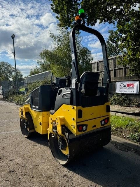 Compactador de asfalto Bomag BW 120 AD-5: foto 15