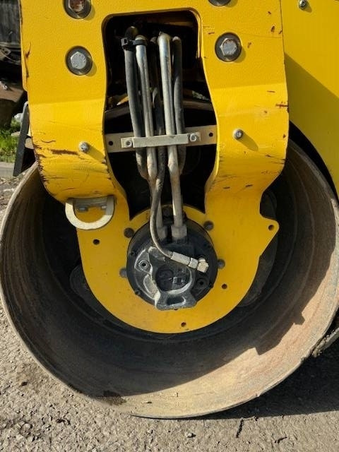 Compactador de asfalto Bomag BW 120 AD-5: foto 22