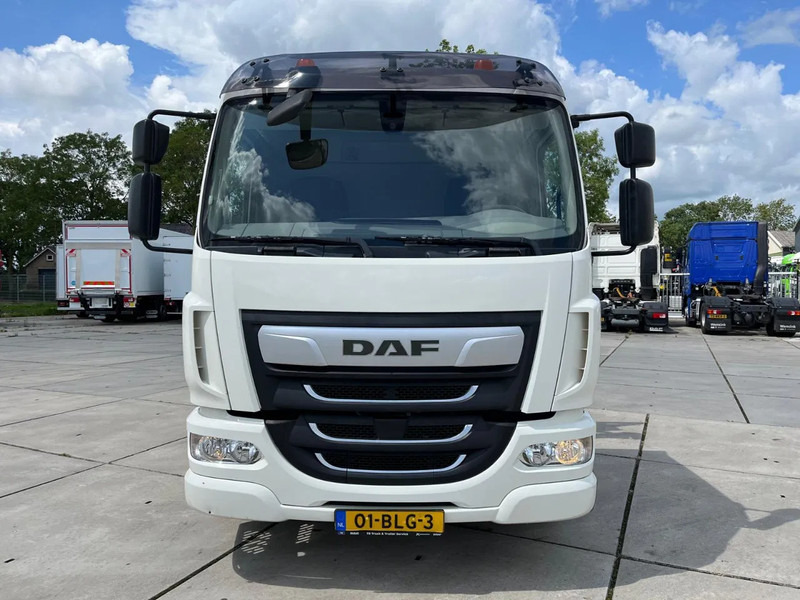 DAF LF 230 FA - Caminhão grua: foto 4 DAF LF 230 FA - Caminhão grua: foto 4