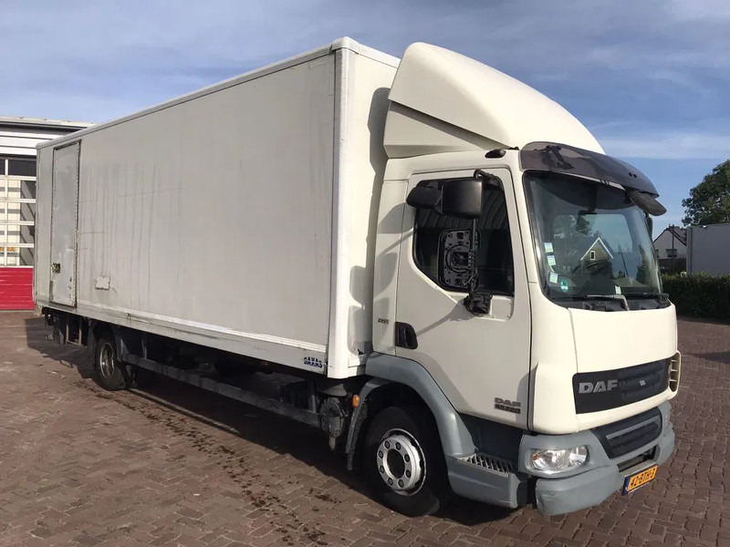 DAF LF 45 12.220 EURO 5 EEV - Caminhão furgão: foto 3 DAF LF 45 12.220 EURO 5 EEV - Caminhão furgão: foto 3