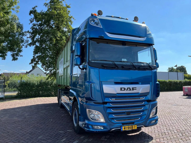 DAF XF 530 FAS - Caminhão transportador de contêineres/ Caixa móvel: foto 4 DAF XF 530 FAS - Caminhão transportador de contêineres/ Caixa móvel: foto 4