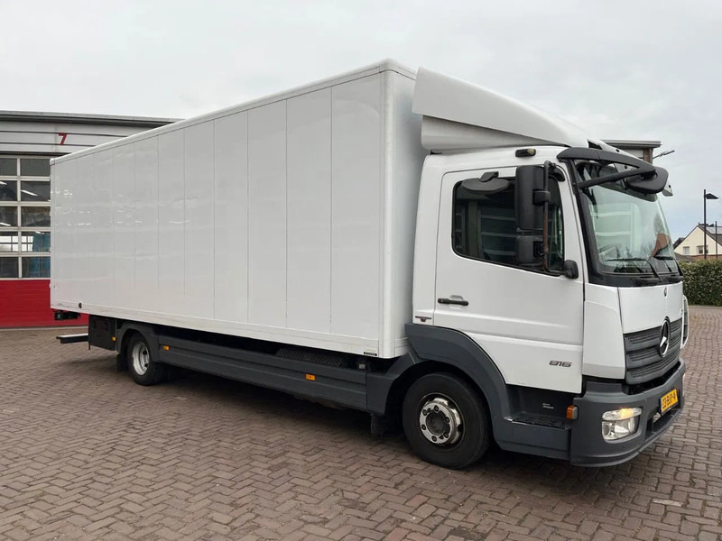 Mercedes-Benz Atego 816 - Caminhão furgão: foto 1 Mercedes-Benz Atego 816 - Caminhão furgão: foto 1