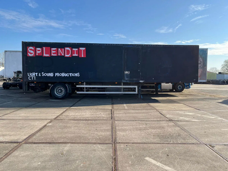 Netam-Fruehauf ONCRK 22110 - Semireboque furgão: foto 3 Netam-Fruehauf ONCRK 22110 - Semireboque furgão: foto 3