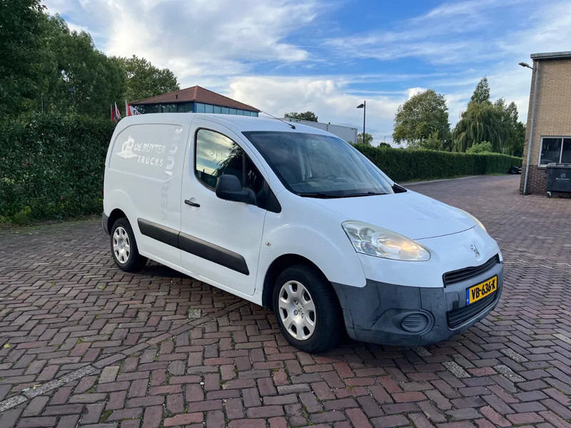 Peugeot Partner 120 1.6 HDI (motorstoring. Maximale snelheid 70 km per uur) - Furgão compacto: foto 5 Peugeot Partner 120 1.6 HDI (motorstoring. Maximale snelheid 70 km per uur) - Furgão compacto: foto 5