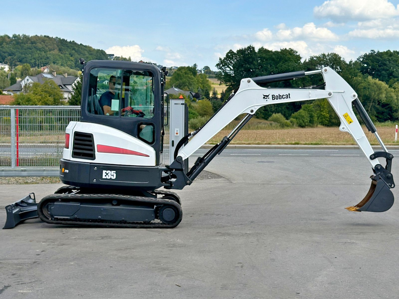 Bobcat E 35 * Raupenbagger * TOPZUSTAND - Buldôzer: foto 3 Bobcat E 35 * Raupenbagger * TOPZUSTAND - Buldôzer: foto 3