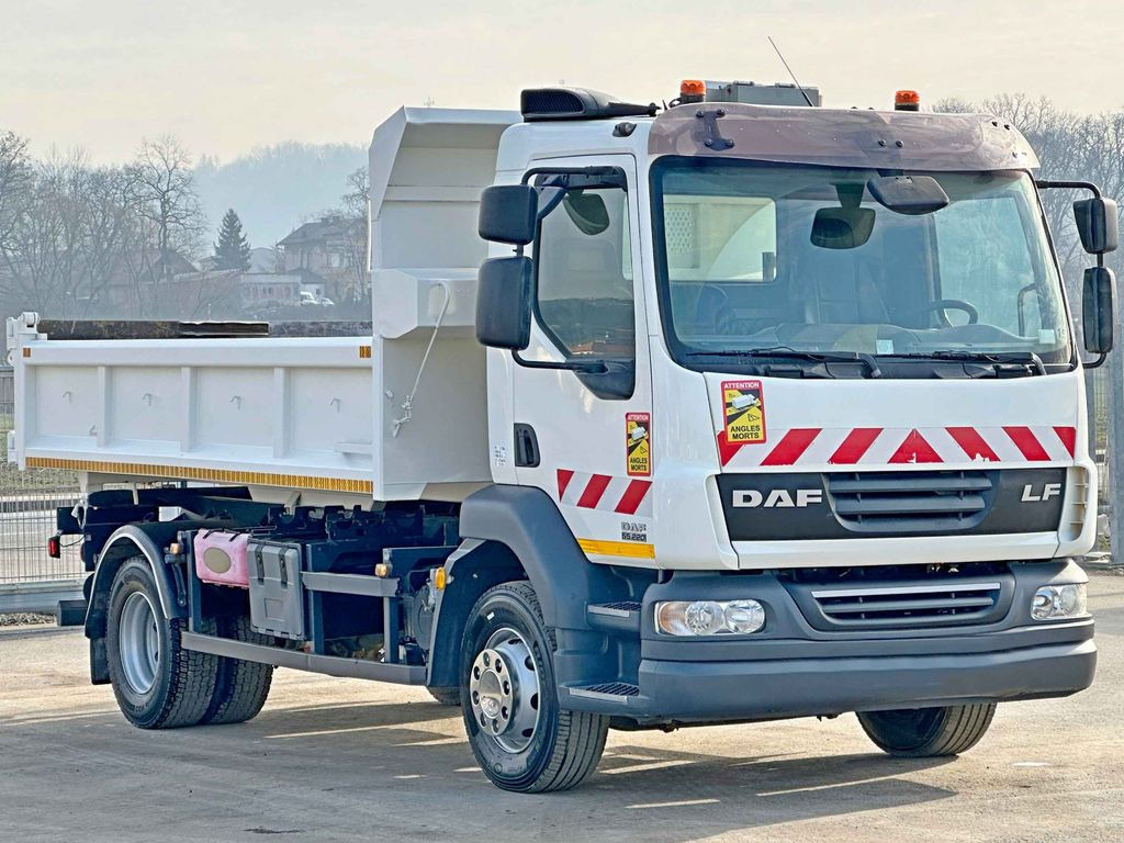 DAF LF 55.220 KIPPER 4,35 m + BORDMATIC / * TOP - Caminhão basculante: foto 4 DAF LF 55.220 KIPPER 4,35 m + BORDMATIC / * TOP - Caminhão basculante: foto 4