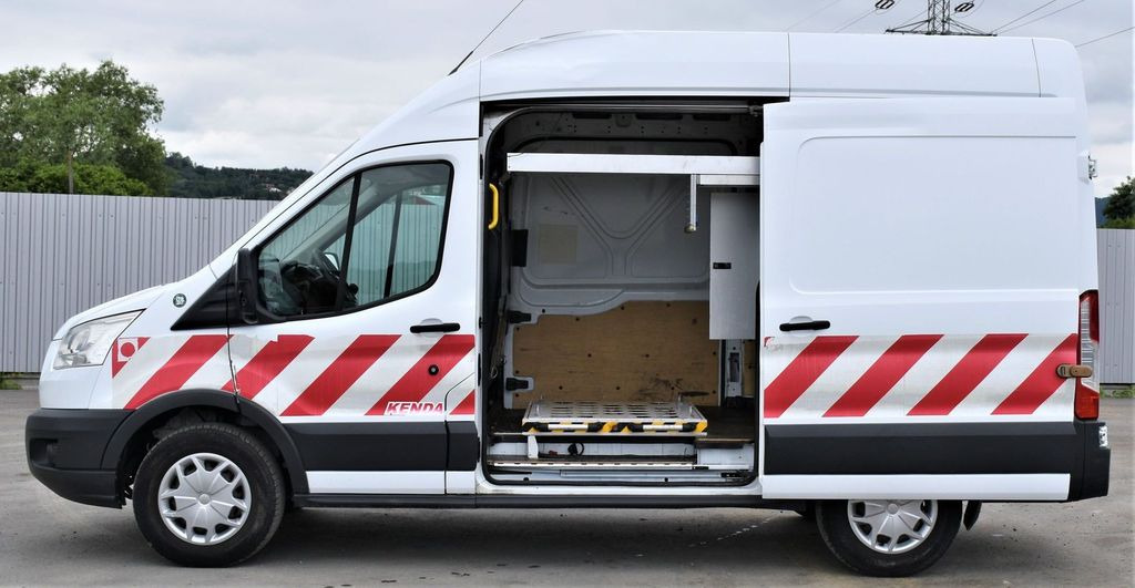 Ford TRANSIT 2.2 * Kastenwagen * 4x4 - Furgão: foto 4 Ford TRANSIT 2.2 * Kastenwagen * 4x4 - Furgão: foto 4