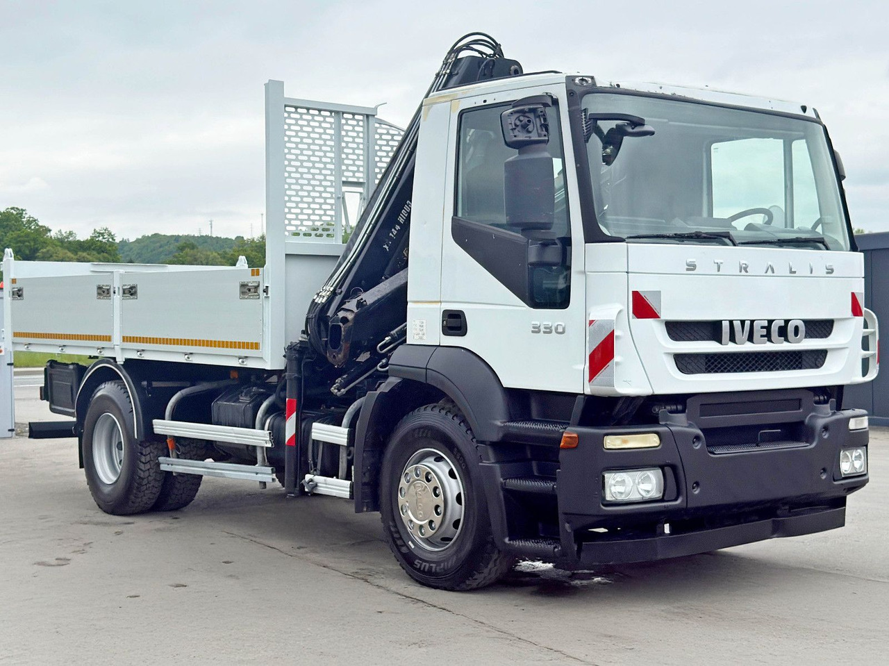 Iveco STRALIS 330 *HIAB 144 BS-3 HIDUO* TOPZUSTAND - Caminhão basculante, Caminhão grua: foto 4 Iveco STRALIS 330 *HIAB 144 BS-3 HIDUO* TOPZUSTAND - Caminhão basculante, Caminhão grua: foto 4