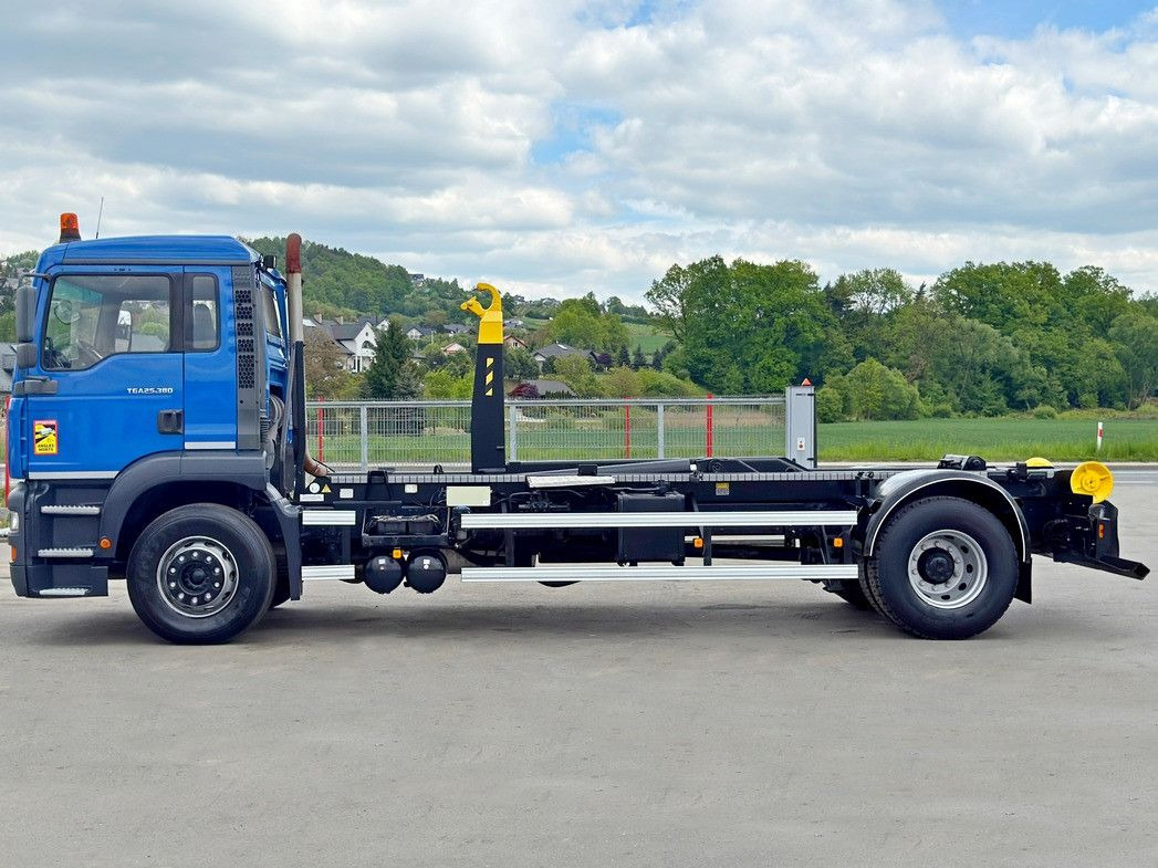 MAN TGA 18.310 Abrollkipper * Top Zustand! MAN TGA 18.310 Abrollkipper * Top Zustand! - Caminhão polibenne: foto 5 MAN TGA 18.310 Abrollkipper * Top Zustand! MAN TGA 18.310 Abrollkipper * Top Zustand! - Caminhão polibenne: foto 5