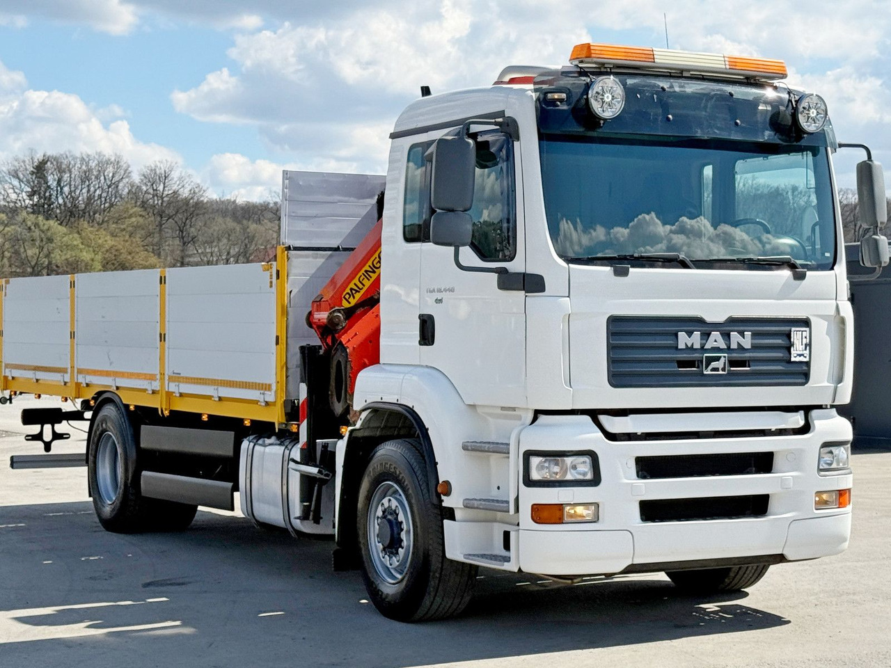 MAN TGA 18.440* PK 16502 + FUNK * 4x4 * TOP - Caminhão grua: foto 3 MAN TGA 18.440* PK 16502 + FUNK * 4x4 * TOP - Caminhão grua: foto 3