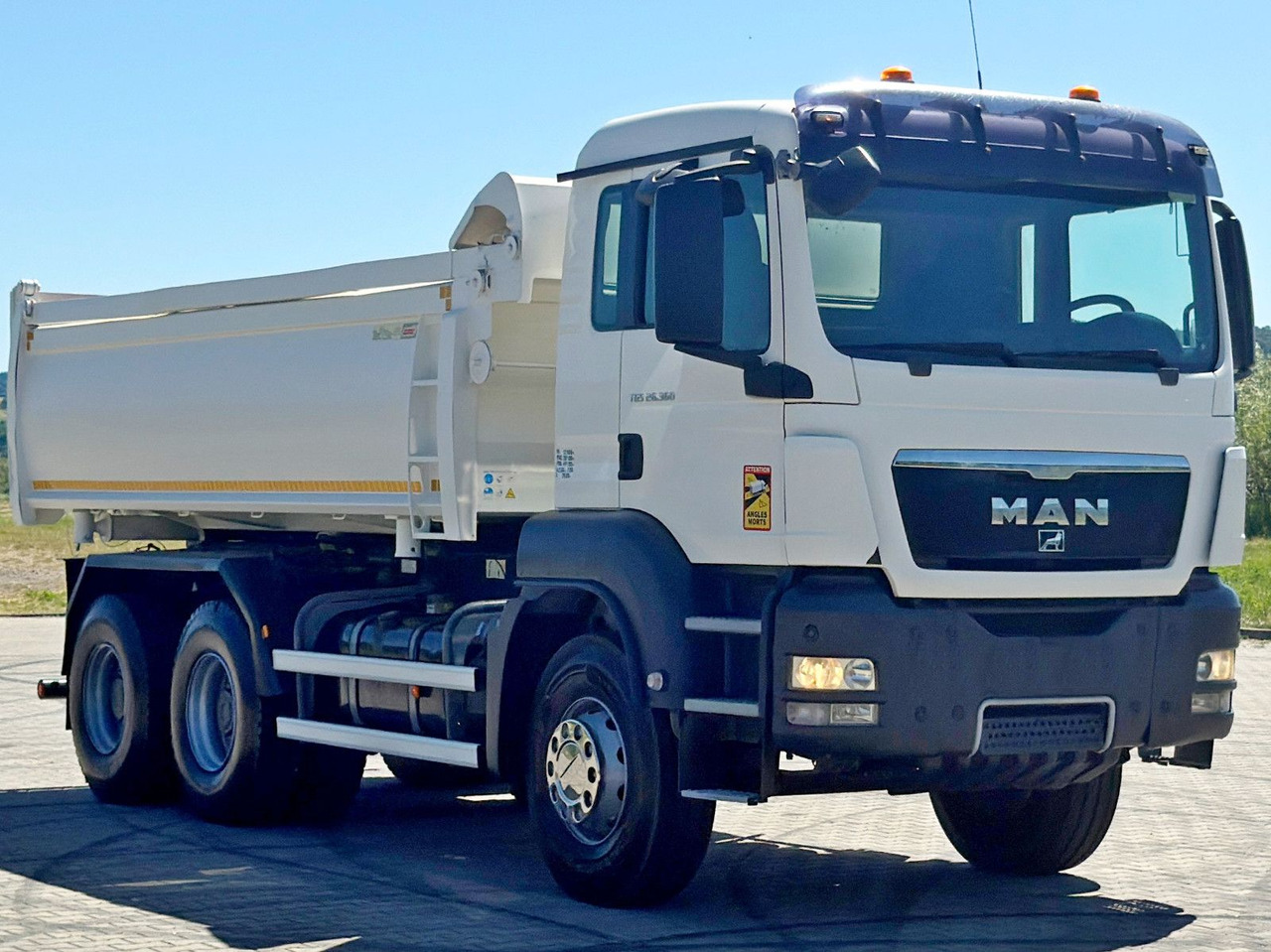 MAN TGS 26.360 Kipper 5,20 m + BORDMATIC / 6x4 - Caminhão basculante, Caminhão grua: foto 4 MAN TGS 26.360 Kipper 5,20 m + BORDMATIC / 6x4 - Caminhão basculante, Caminhão grua: foto 4